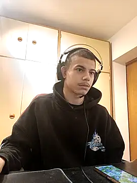 BigDickEnrg7195 online show from 02/05/25, 10:11