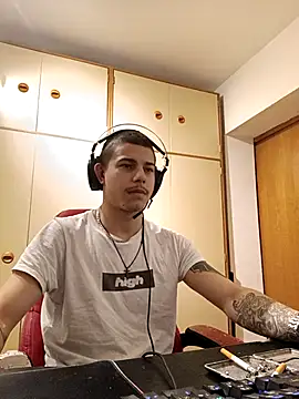 BigDickEnrg7195 online show from 02/15/25, 10:10