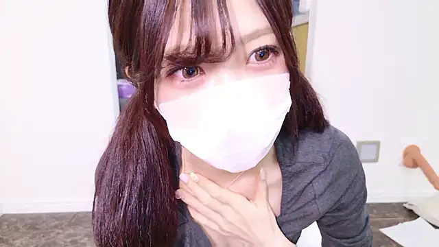 Snapshot of oxo_yuna_oxo chatting on 05/11/26, 01:12 oxo yuna oxo online show from 05/11/26, 01:12
