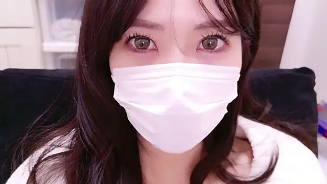 oxo yuna oxo online show from 03/15/25, 10:13