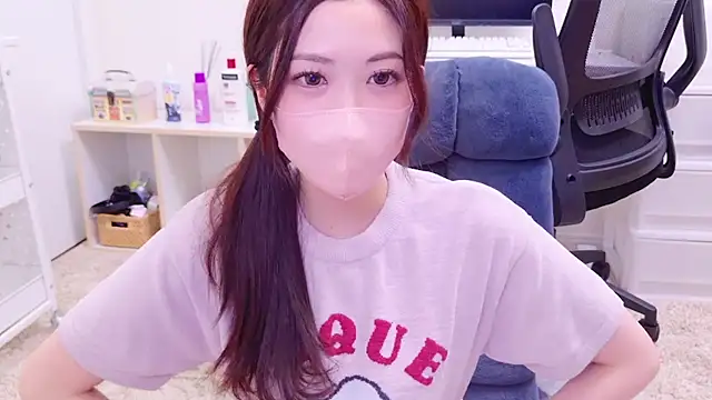 oxo yuna oxo online show from 01/07/25, 02:30