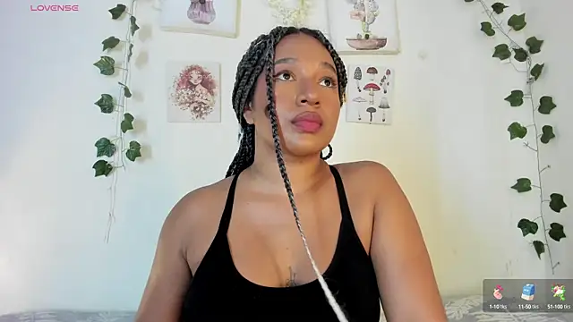 Snapshot of sara_sophieee chatting on 01/18/25, 01:30 sara sophieee online show from 01/18/25, 01:30