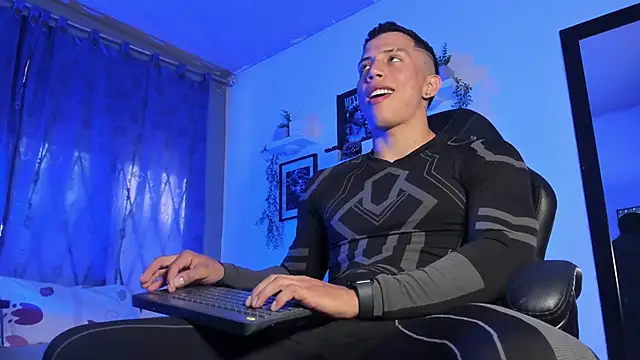 ThomsEvery  online show from 10/30/25, 10:06