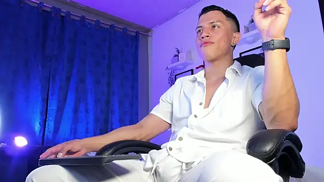 ThomsEvery  online show from 12/01/25, 11:05