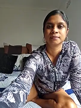 Snapshot of Sensual_indian7 chatting on 06/30/26, 11:43 Sensual indian7 online show from 06/30/26, 11:43
