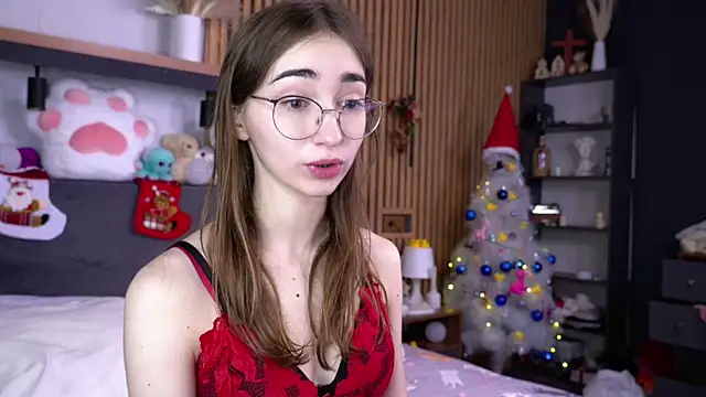 PollyBeev online show from 11/27/25, 08:04