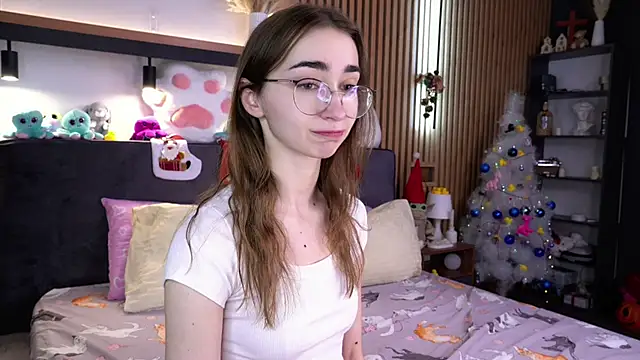 PollyBeev online show from 11/29/25, 07:19