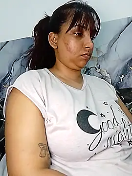 GORGEOUSLIPS online show from 11/28/25, 05:35