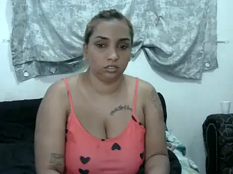 GORGEOUSLIPS online show from 02/15/26, 03:33