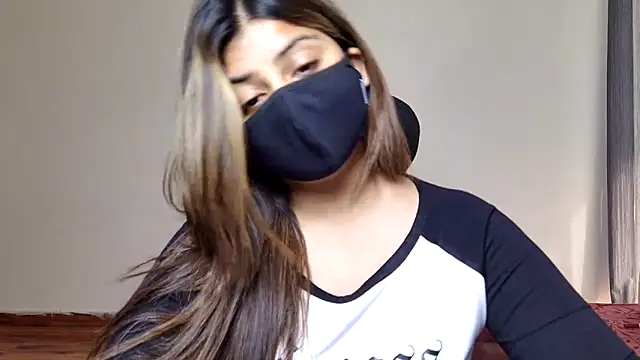 Hoty-Shivangi online show from 02/20/26, 05:15