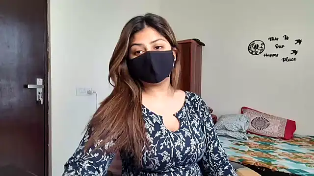 Hoty-Shivangi online show from 02/26/26, 08:58