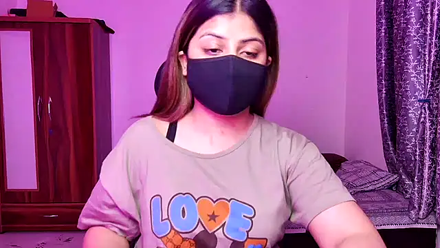 Snapshot of Hoty-Shivangi chatting on 05/17/26, 10:21 Hoty-Shivangi online show from 05/17/26, 10:21