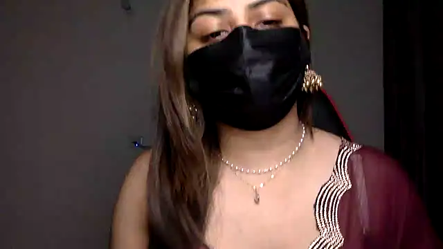 Hoty-Shivangi online show from 12/15/25, 02:45