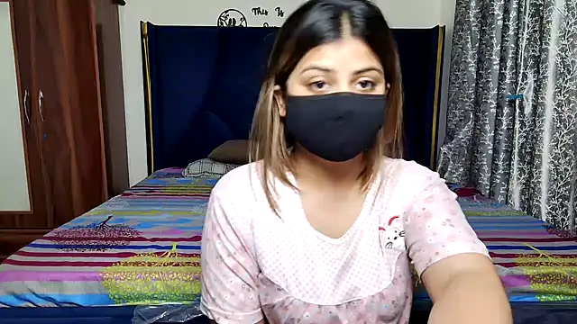 Snapshot of Hoty-Shivangi chatting on 05/23/26, 02:05 Hoty-Shivangi online show from 05/23/26, 02:05