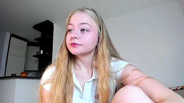 MiaMews online show from 10/30/25, 12:58