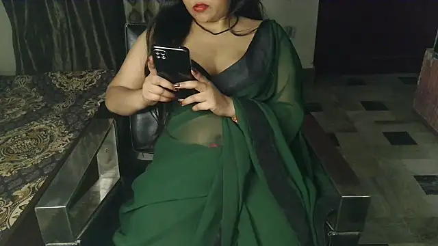 aarushi sharmaa online show from 03/19/26, 12:49