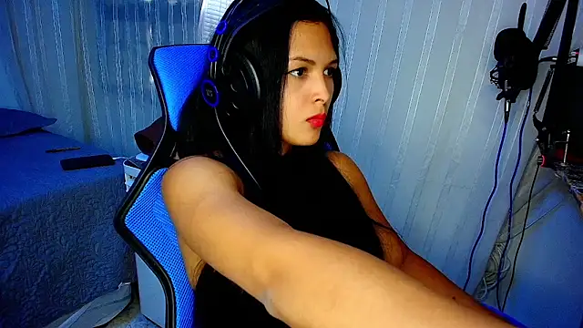 MOMMYJEVAA online show from 03/11/25, 08:53