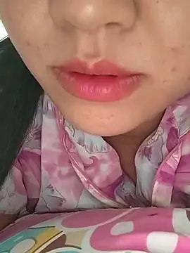 girldam95 online show from 12/15/25, 04:40