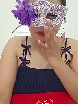 Snapshot of girldam95 chatting on 04/25/26, 04:48 girldam95 online show from 04/25/26, 04:48