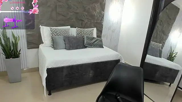 coniie jhons online show from 06/19/26, 12:00