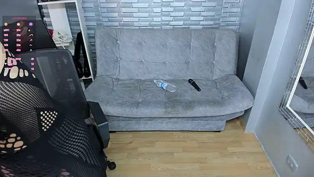 coniie jhons online show from 03/22/25, 02:25