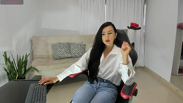 coniie jhons online show from 02/13/26, 12:49