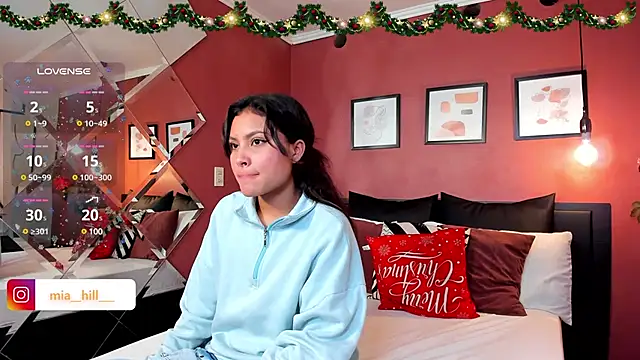 mia hilll online show from 12/11/24, 01:37