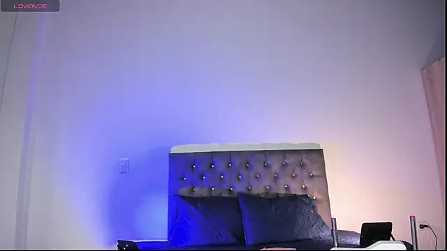 Daila 20  online show from 10/29/25, 12:48