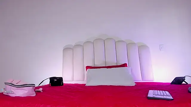 Daila 20  online show from 09/19/25, 01:59