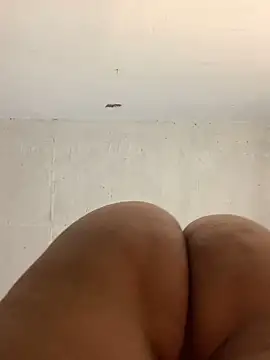 Snapshot of Pandora1018 chatting on 12/23/24, 03:44 Pandora1018 online show from 12/23/24, 03:44