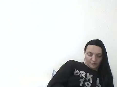 Snapshot of Vimed19 chatting on 02/21/25, 05:31 Vimed19 online show from 02/21/25, 05:31