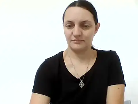 Snapshot of Vimed19 chatting on 02/16/25, 07:37 Vimed19 online show from 02/16/25, 07:37