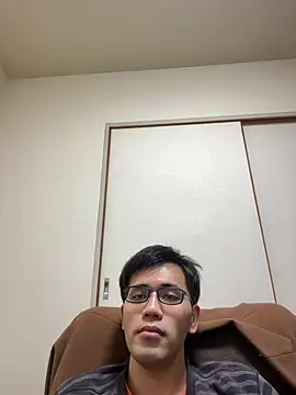 ryusei18570 online show from 03/04/25, 05:45