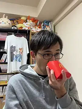 ryusei18570 online show from 12/15/24, 09:45