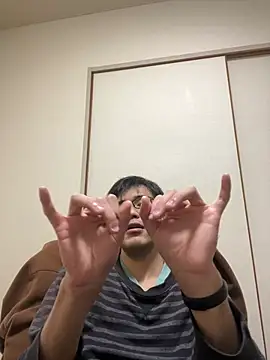 ryusei18570 online show from 02/08/25, 04:14