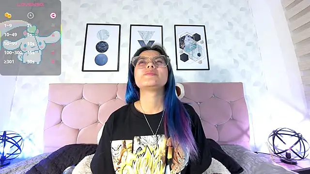 Snapshot of yukki_kuran chatting on 03/09/25, 02:18 yukki kuran online show from 03/09/25, 02:18