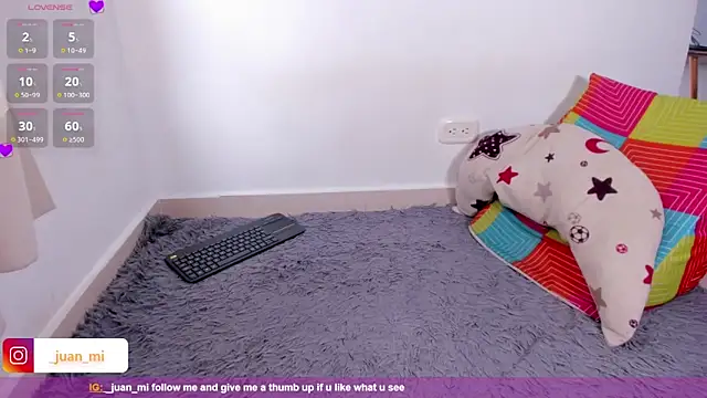 Snapshot of juanmiss chatting on 09/19/25, 12:09 juanmiss online show from 09/19/25, 12:09