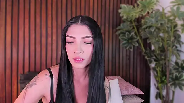 Snapshot of Jennmiiller_ chatting on 12/04/25, 12:04 Jennmiiller online show from 12/04/25, 12:04