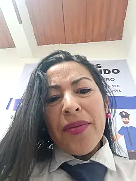 Snapshot of MARIANA-12_ chatting on 09/30/25, 01:28 MARIANA-12 online show from 09/30/25, 01:28