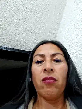 Snapshot of MARIANA-12_ chatting on 02/25/25, 02:15 MARIANA-12 online show from 02/25/25, 02:15