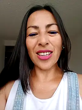 Snapshot of MARIANA-12_ chatting on 03/05/25, 02:23 MARIANA-12 online show from 03/05/25, 02:23