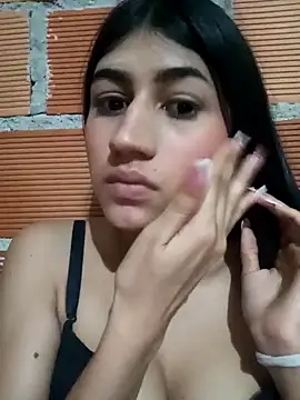 Snapshot of Julix_A chatting on 12/19/24, 07:18 Julix A online show from 12/19/24, 07:18