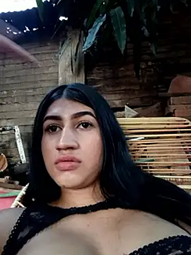 Snapshot of Julix_A chatting on 09/14/25, 10:21 Julix A online show from 09/14/25, 10:21