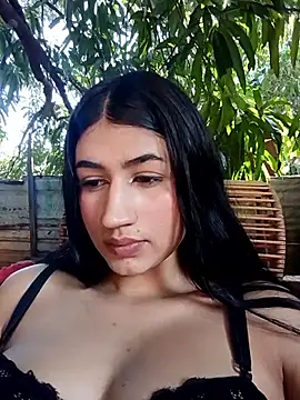 Julix A online show from 05/07/26, 07:17