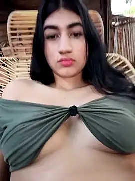 Snapshot of Julix_A chatting on 02/10/26, 09:03 Julix A online show from 02/10/26, 09:03