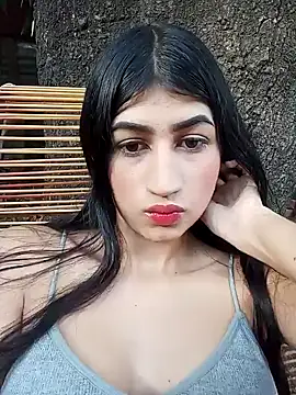 Snapshot of Julix_A chatting on 01/17/25, 01:13 Julix A online show from 01/17/25, 01:13