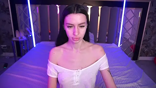 Snow WhiteeeX online show from 03/09/26, 06:28