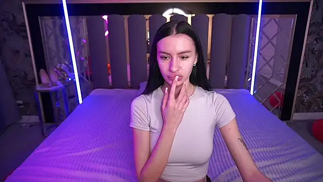 Snow WhiteeeX online show from 03/01/26, 06:35