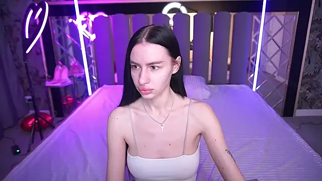 Snow WhiteeeX online show from 04/11/26, 05:48