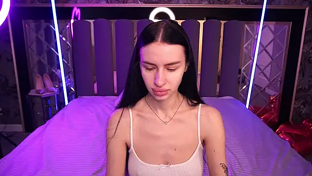 Snow WhiteeeX online show from 02/09/26, 06:44